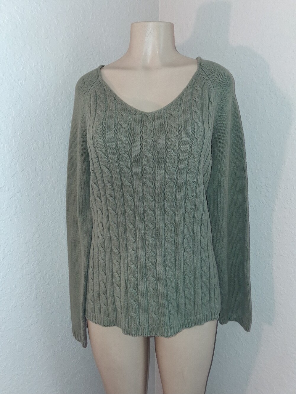 ROUTE 66 GREEN SWEATER TOP SZ LARGE
